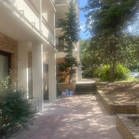 Wolin-travel Dom Przy Parku مينززدرويه